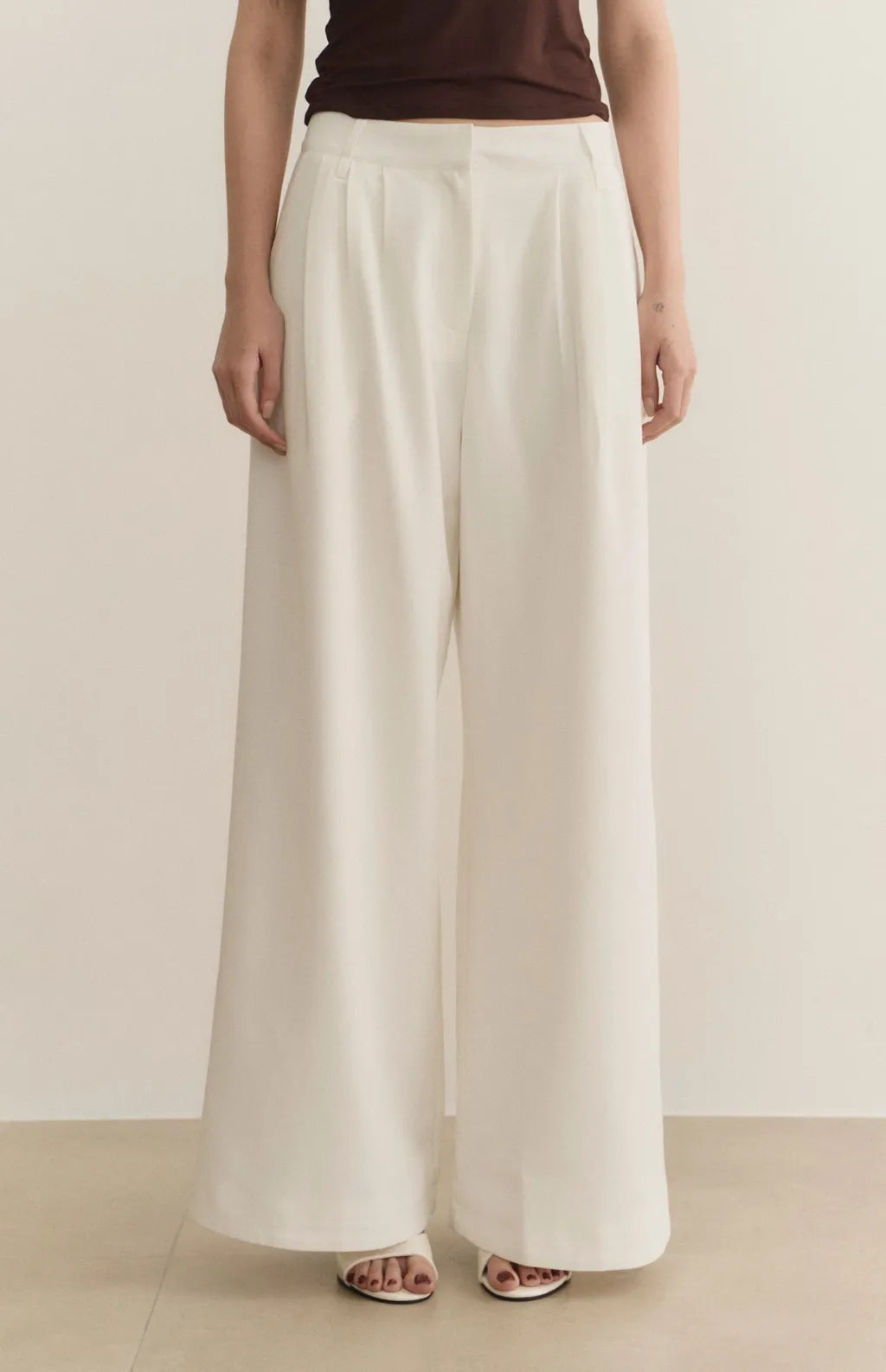 High-Waist Pleated Wide-Leg Suit Pants<br/>打褶寬版西裝褲