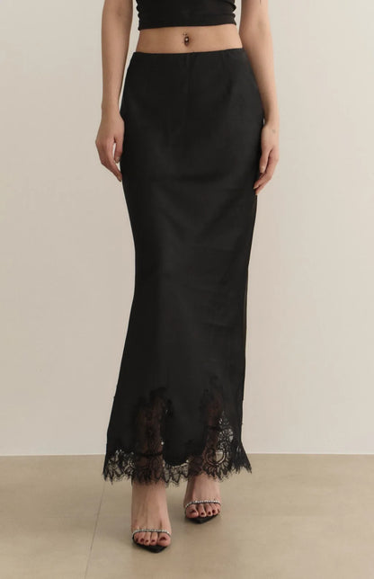 Satin Lace Trim Mermaid Maxi Skirt<br/>緞面蕾絲鑲邊魚尾裙