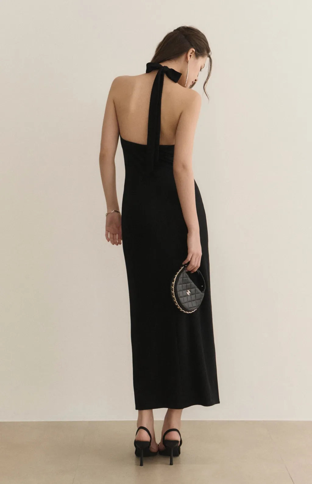 French Halter High-Neck Tie Bra Dress<br/>法式高領削肩綁帶修身Bra Dress