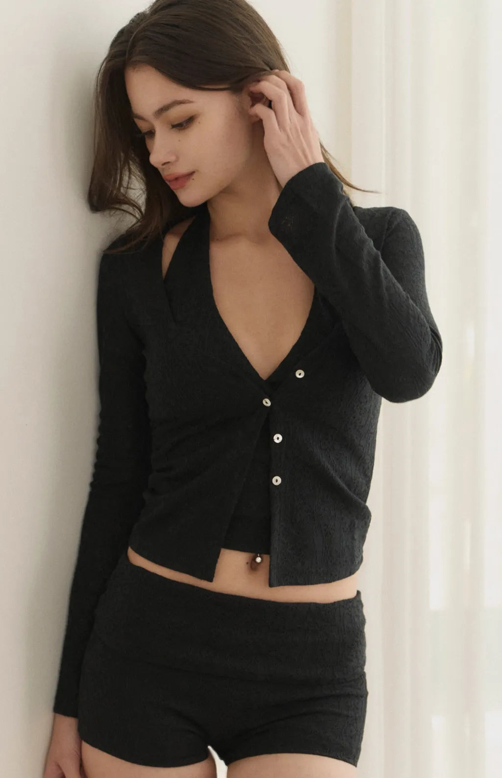 Deep V-Neck Lace Eyelet Crop Cardigan<br/>V領微透蕾絲雕花外套