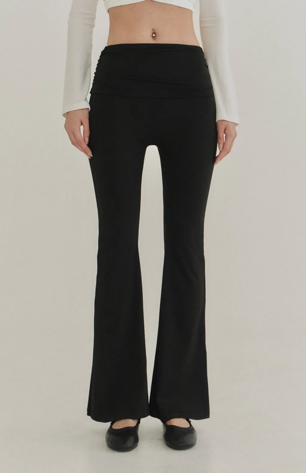 High-Waist Side Ruched Flare Pants<br/>寬腰側抓皺喇叭褲
