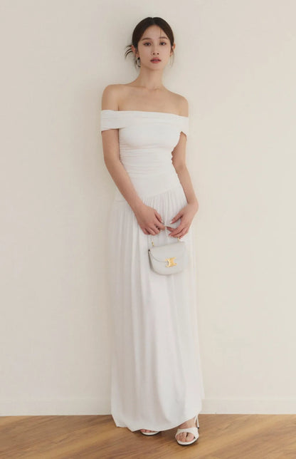 Off-Shoulder Ruched Maxi Bra Dress<br/>法式平肩抓皺修身Bra Dress