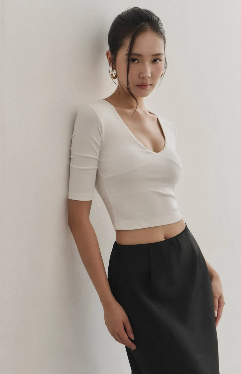 Half-Sleeve V-Neck Bra Top<br/>五分袖美胸V領Bra Top