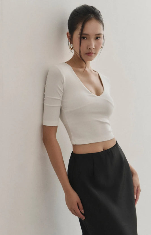 Half-Sleeve V-Neck Bra Top<br/>五分袖美胸V領Bra Top