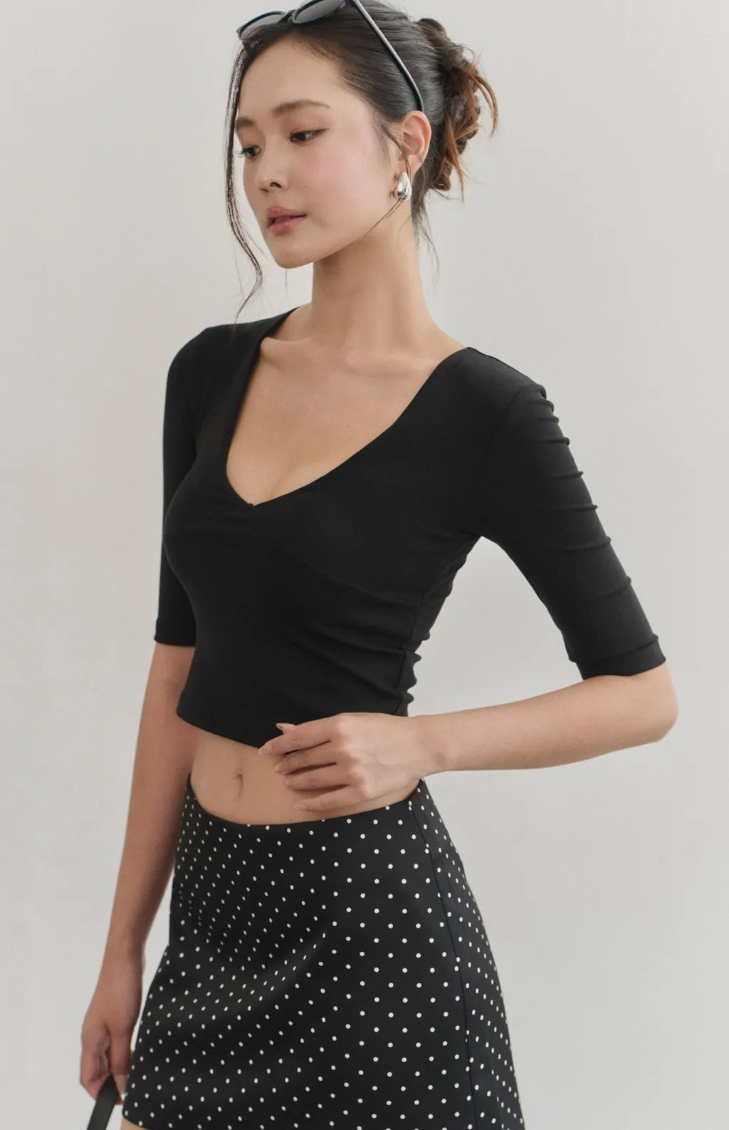 Half-Sleeve V-Neck Bra Top<br/>五分袖美胸V領Bra Top