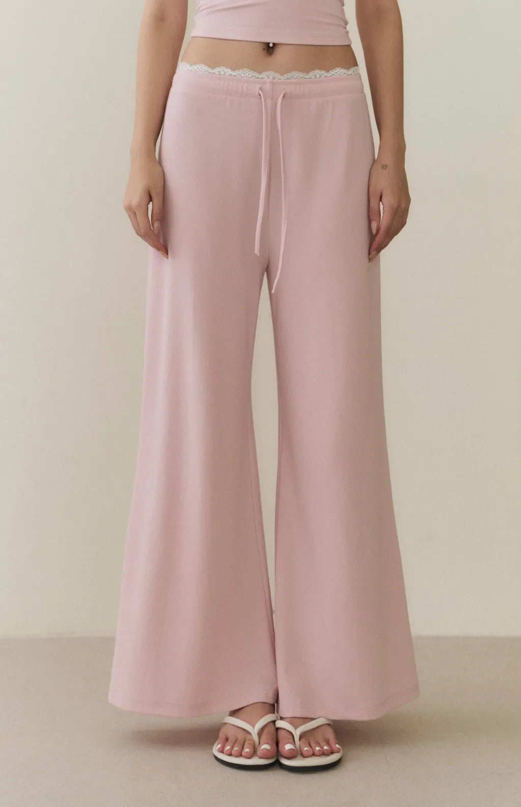 Lace-Trim Drawstring Wide-Leg Pants<br/>蕾絲滾邊抽繩寬褲