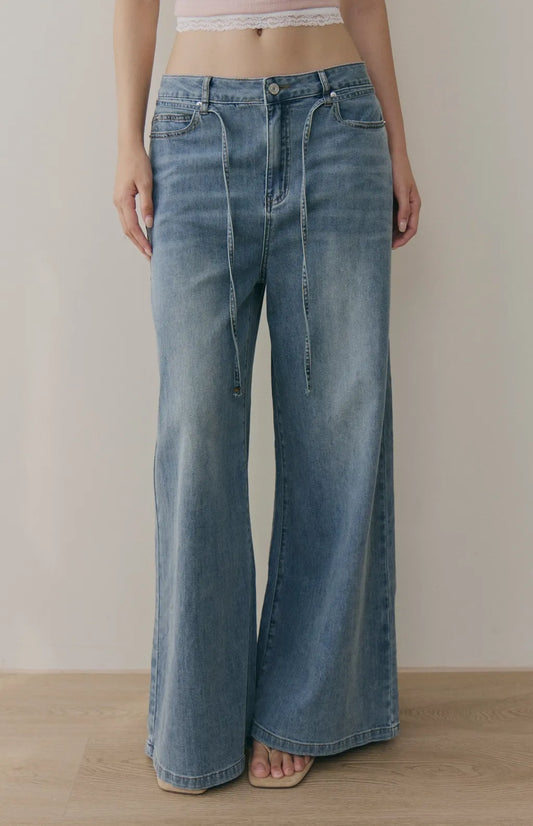 Drawstring Soft Denim Wide-Leg Jeans<br/>抽繩腰帶軟牛仔寬褲
