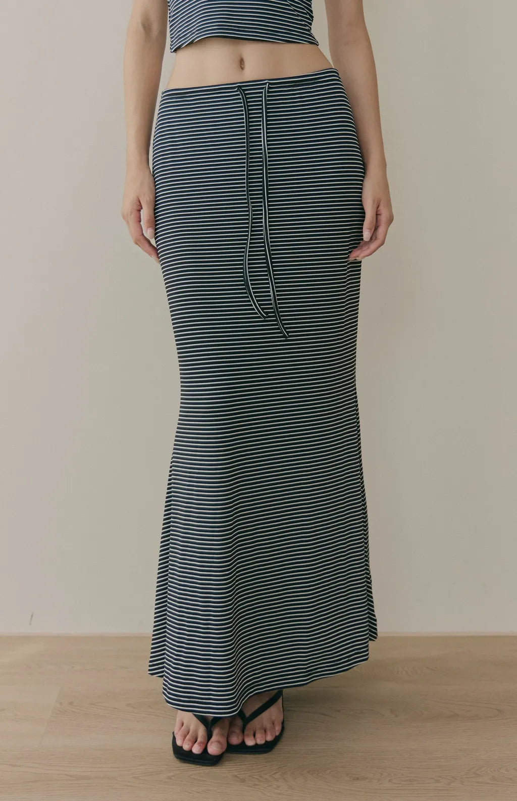 Striped Drawstring Mermaid Maxi Skirt<br/>條紋抽繩魚尾長裙
