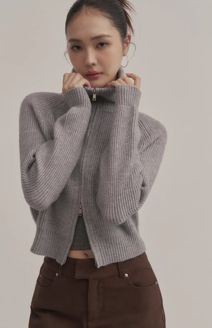 Ribbed Collared Two-Way Zip Knit Jacket<br/>坑條翻領拉鍊針織外套