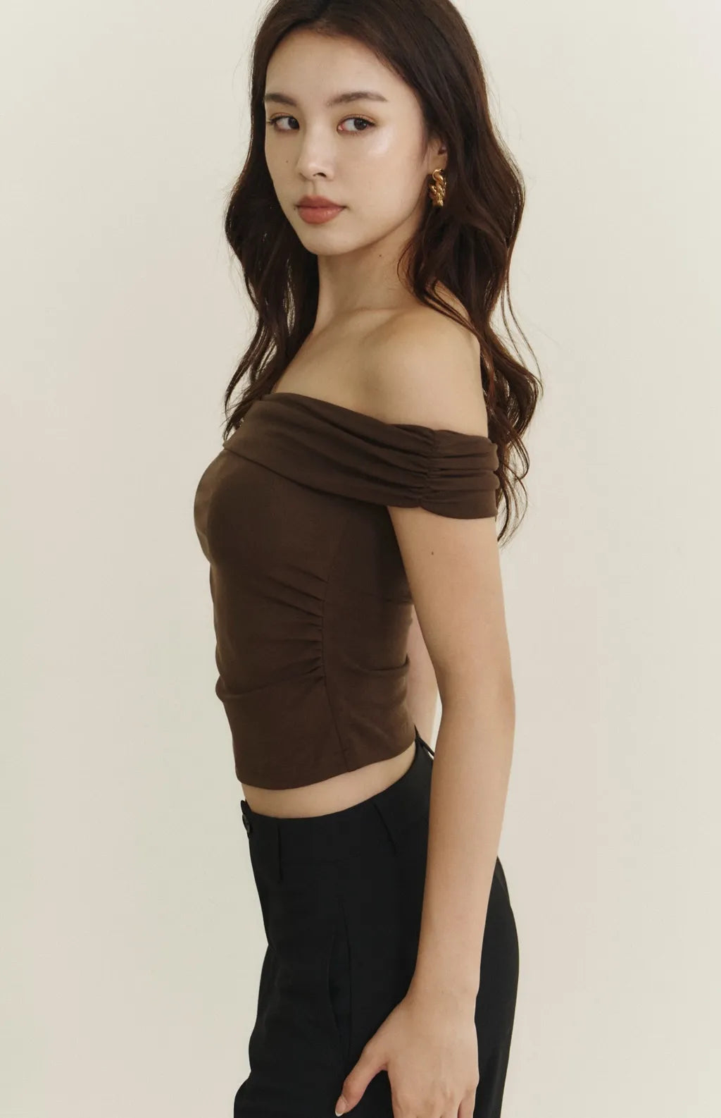 Modal Off-Shoulder Bra Top<br/>莫代爾一字領抓皺Bra Top By Beigy - Milu