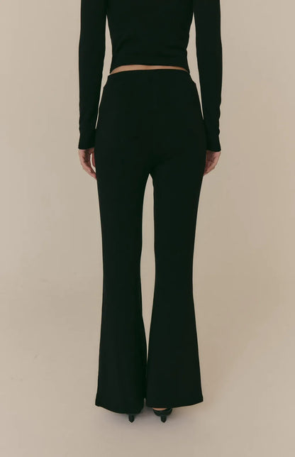 Cozy Wool-Blend Flared Pants<br/>羊毛暖絨喇叭長腿褲