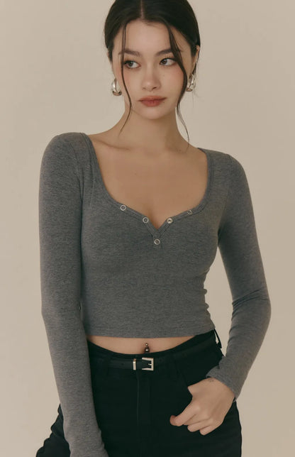 Cozy Wool-Blend Heart Shape Long-Sleeve Bra Top<br/>羊毛暖絨桃心領排釦長袖Bra Top