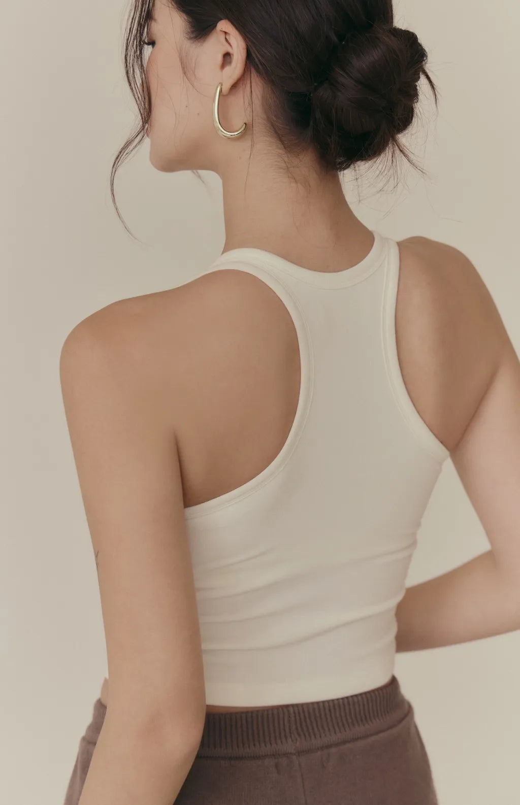 Cozy Wool-Blend Square Neck Button Bra Top<br/>羊毛暖絨方領開釦Bra Top