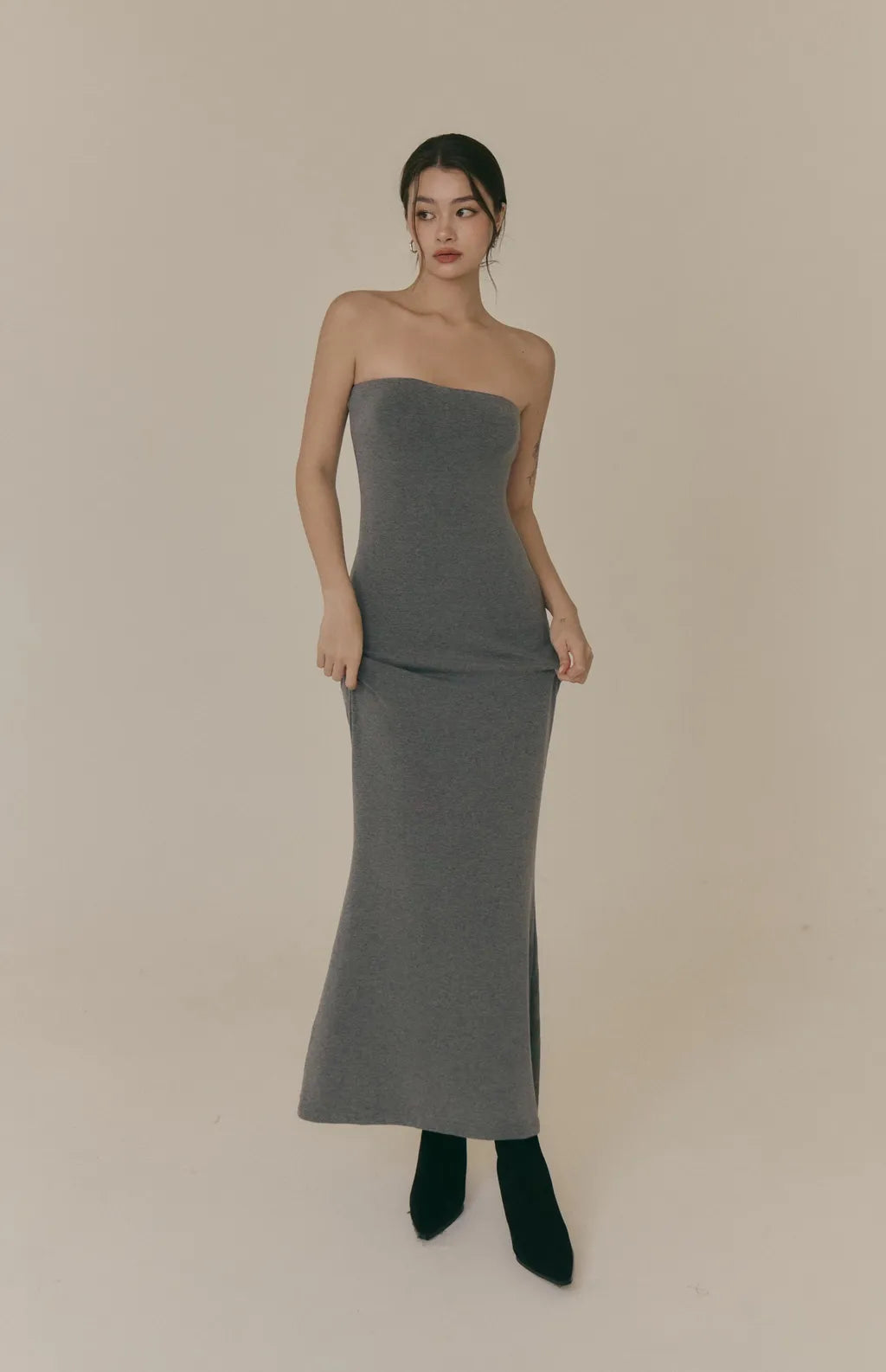 Cozy Wool-Blend Strapless Fishtail Bra Dress<br/>羊毛暖絨平口魚尾Bra Dress