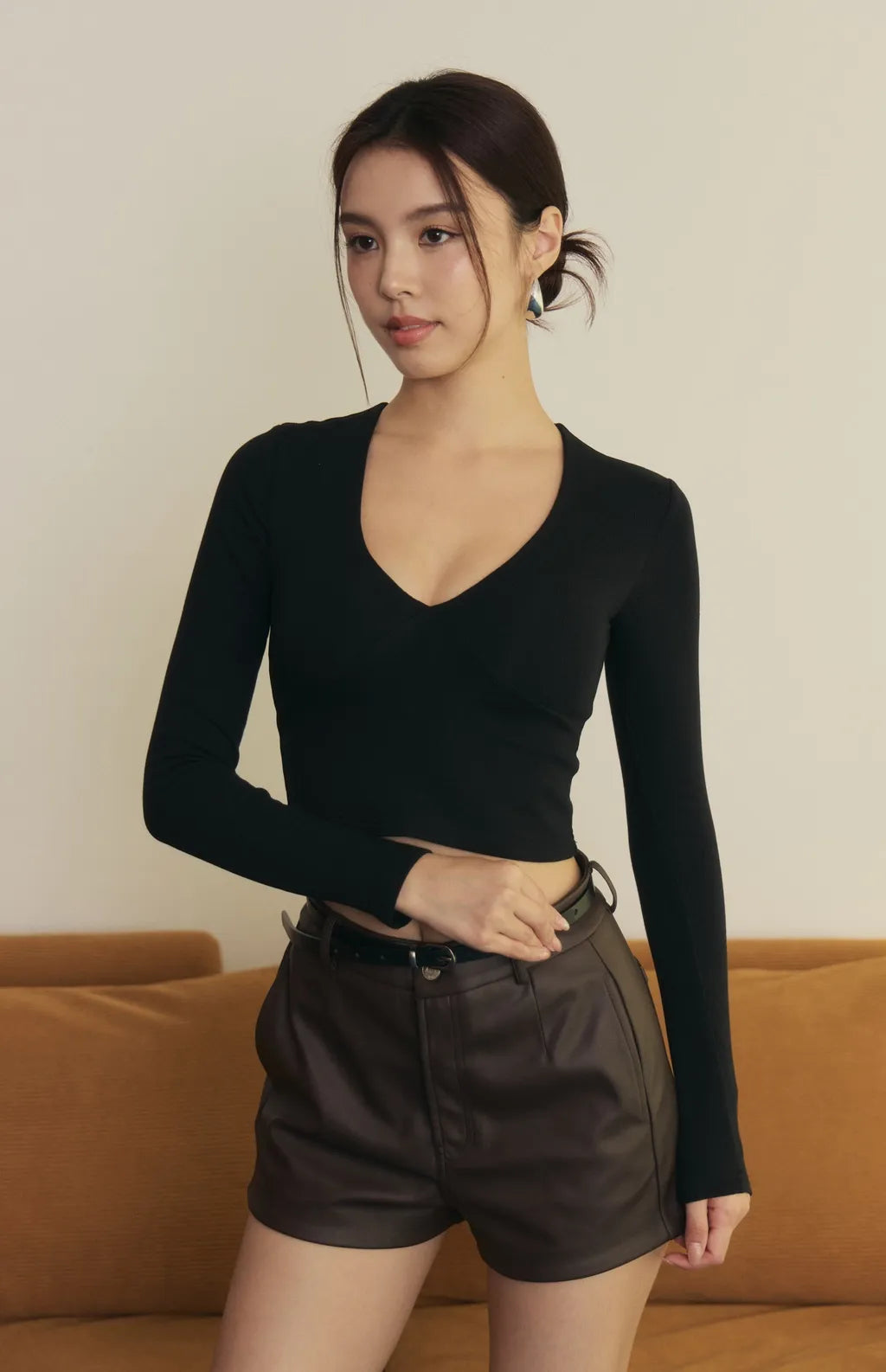 Push Up V-Neck Long-Sleeve Bra Top<br/>立體美胸V領長袖Bra Top