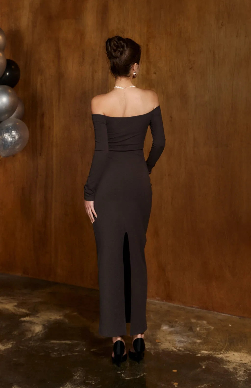 Off-Shoulder Back-Slit Maxi Bra Dress<br/>極簡一字領後開衩Bra Dress