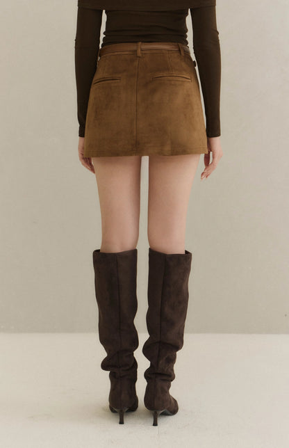 Minimal Suede A-Line Skort<br/>極簡A字麂皮短褲裙