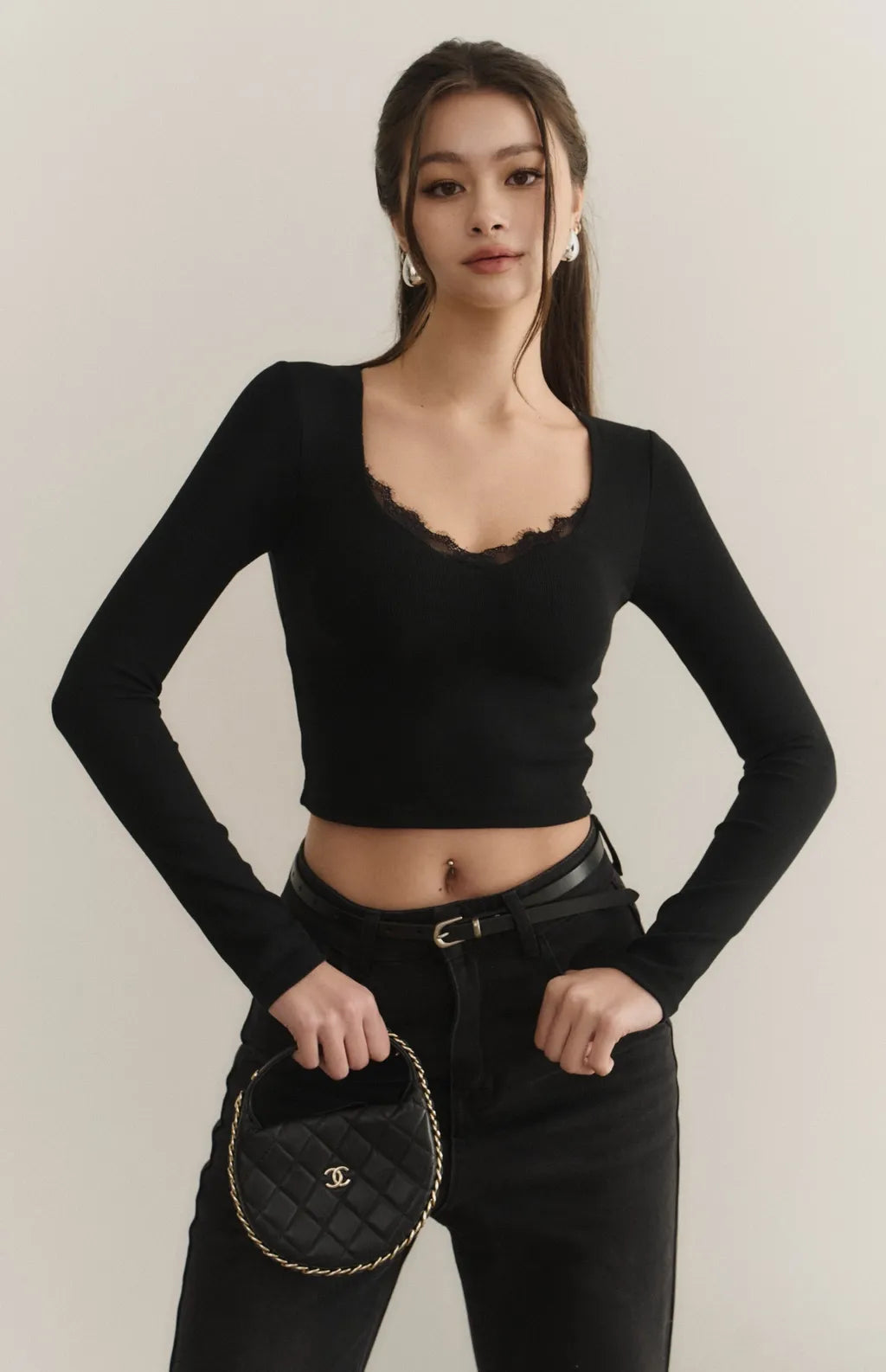 Lace Trim V-Neck Long Sleeve Bra Top<br/>美胸蕾絲V領長袖Bra Top