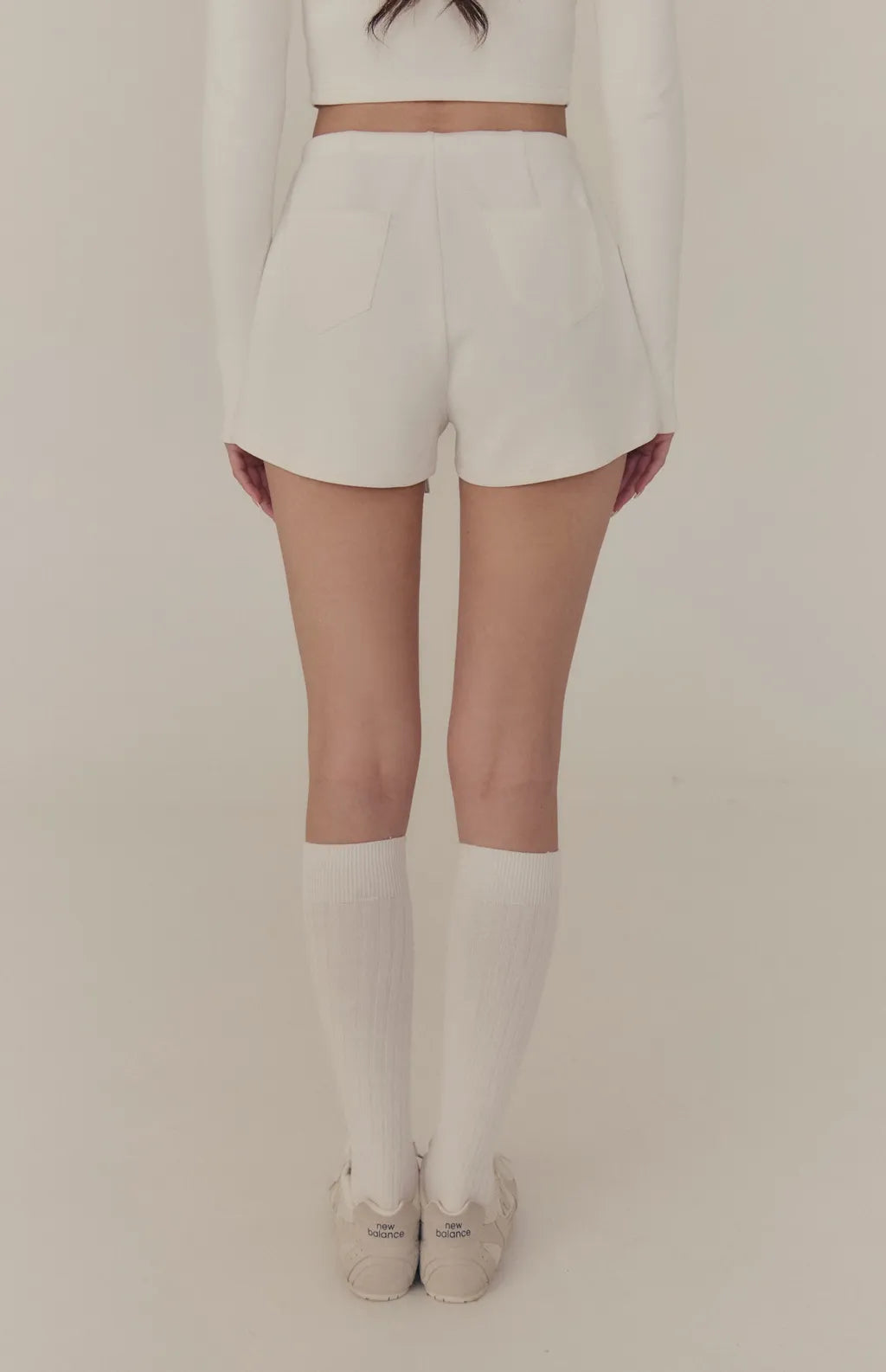 Cloud Drawstring A-Line Shorts<br/>雲感太空棉抽繩A字修身短褲