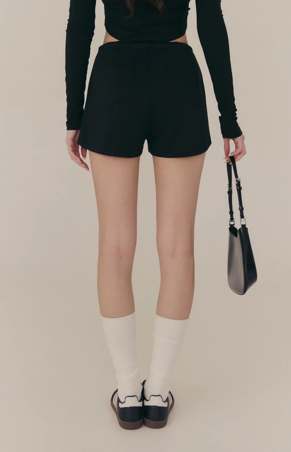 Cloud Drawstring A-Line Shorts<br/>雲感太空棉抽繩A字修身短褲