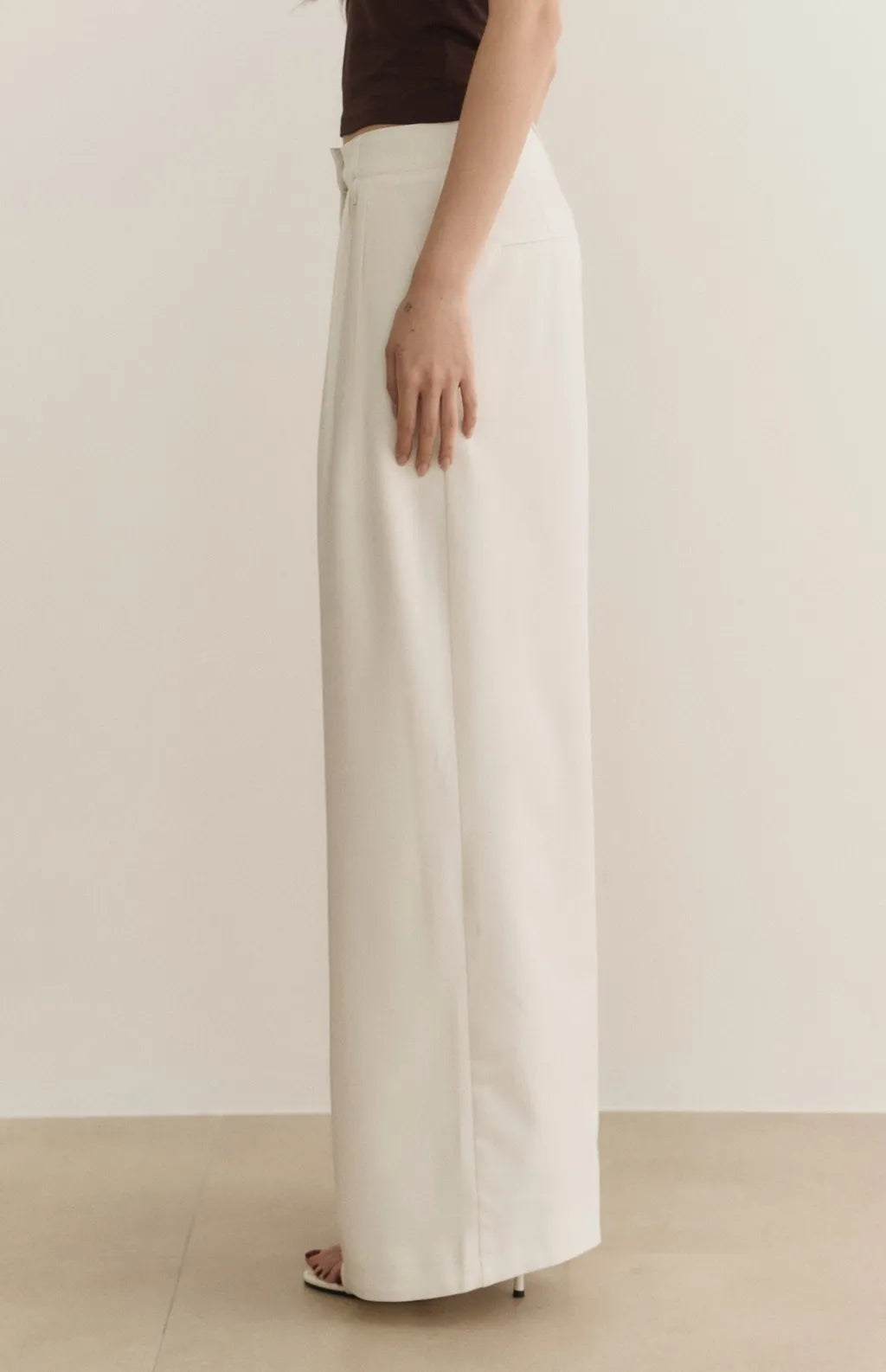 High-Waist Pleated Wide-Leg Suit Pants<br/>打褶寬版西裝褲
