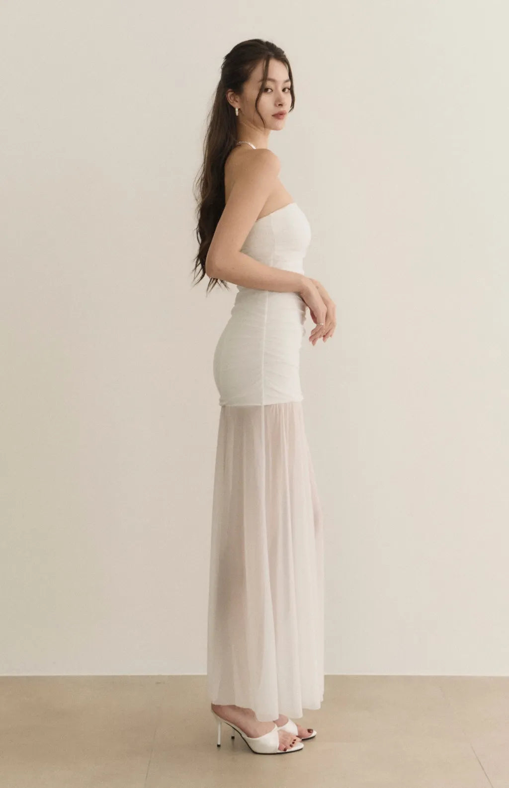 Strapless Ruched Sheer Overlay Bra Dress<br/>歐美平口抓皺收腰Bra Dress