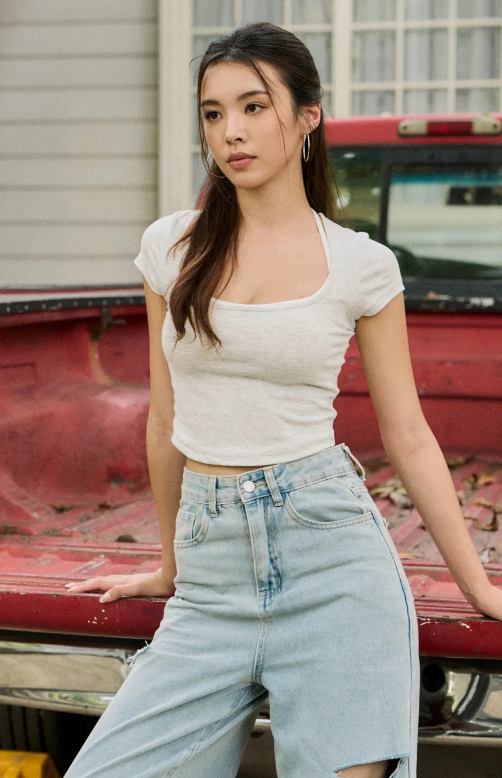 Short Sleeve Faux-Layer Halter Bra Top<br/>繞脖綁帶假兩件撞色短袖Bra Top