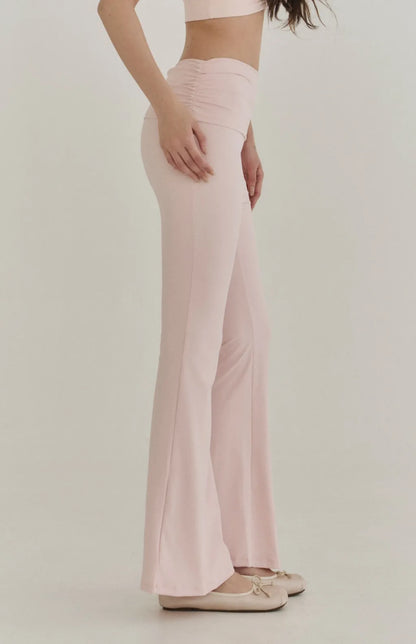 High-Waist Side Ruched Flare Pants<br/>寬腰側抓皺喇叭褲