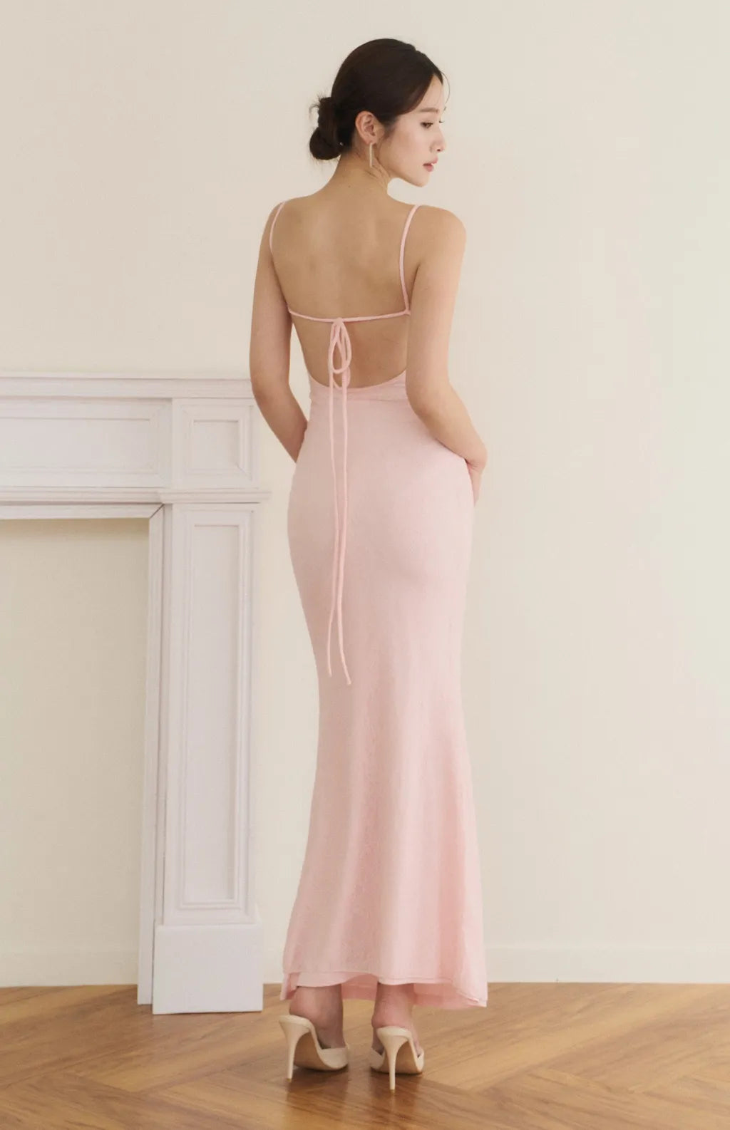 Lace V-Neck Tie-Back Maxi Bra Dress<br/>蕾絲V領美背綁帶Bra Dress