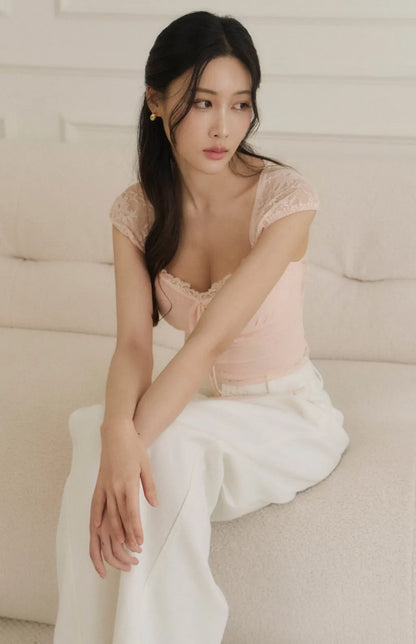 Sheer Lace Tie-Front Square-Neck Bra Top<br/>蕾絲抽繩方領透膚Bra Top