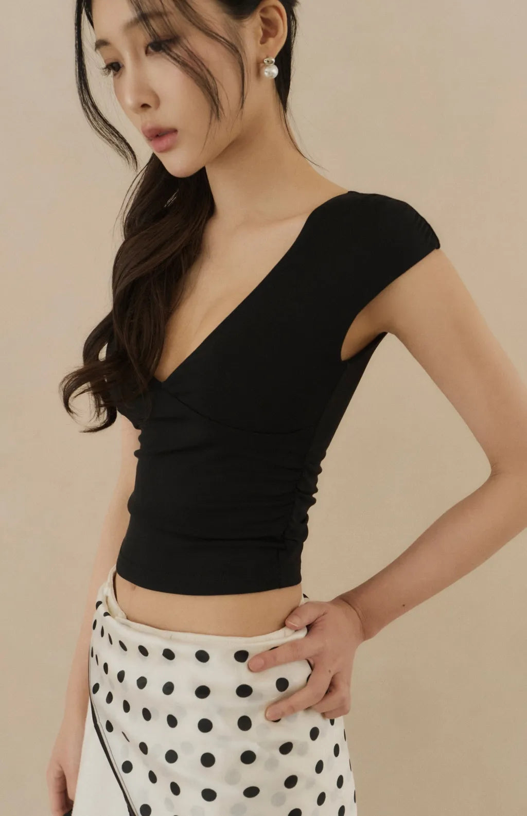 Tencel Plunge Cap-Sleeve Bra Top<br/>天絲裸感V領包袖Bra Top