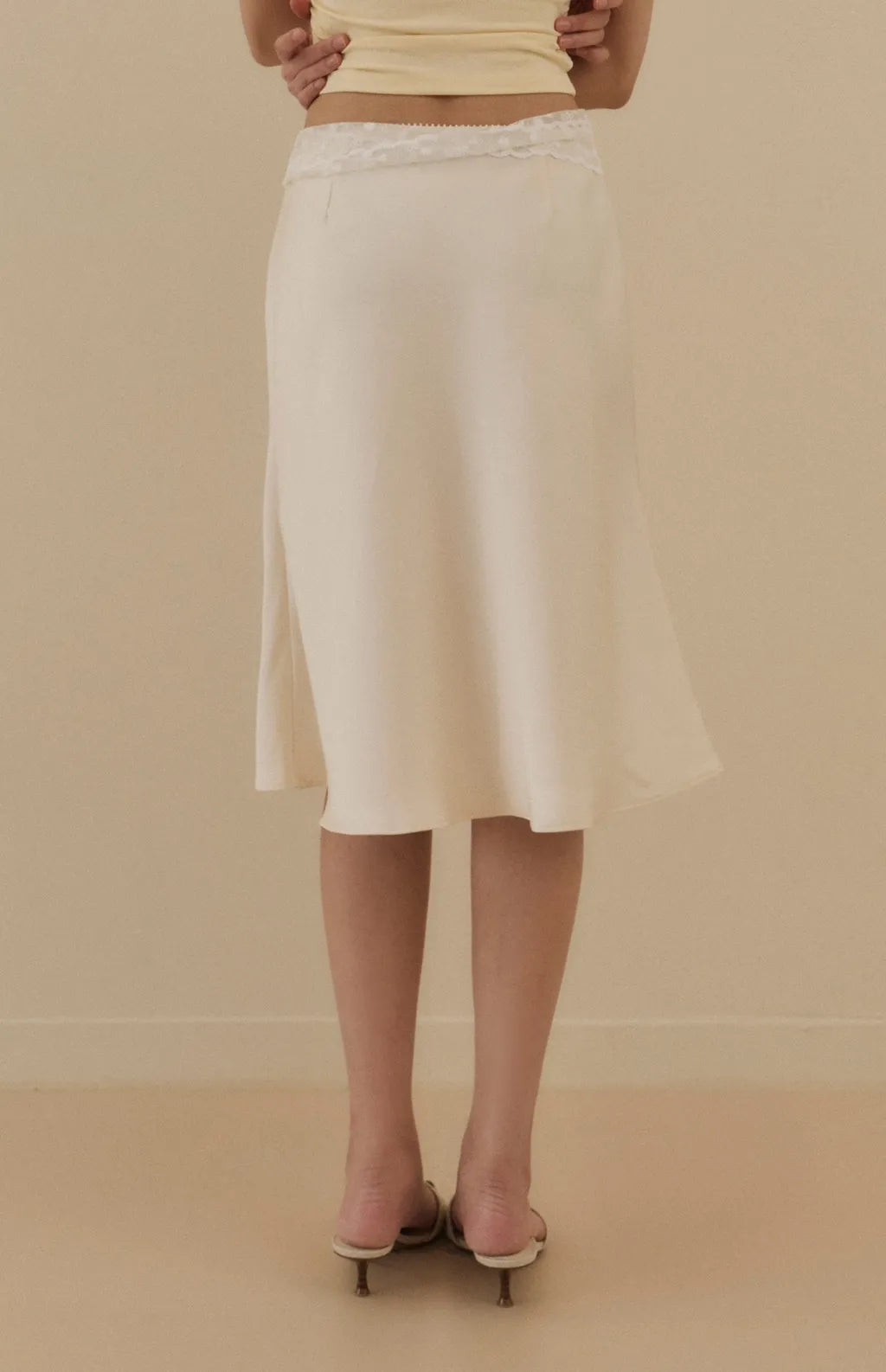 Satin Knee-Length Mermaid Skirt<br/>緞面魚尾及膝裙