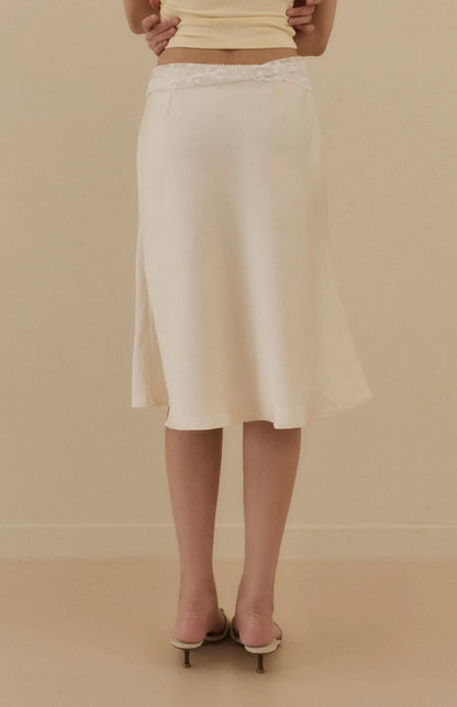 Satin Knee-Length Mermaid Skirt<br/>緞面魚尾及膝裙