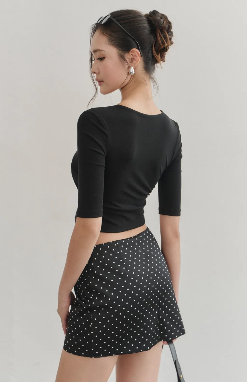 Half-Sleeve V-Neck Bra Top<br/>五分袖美胸V領Bra Top