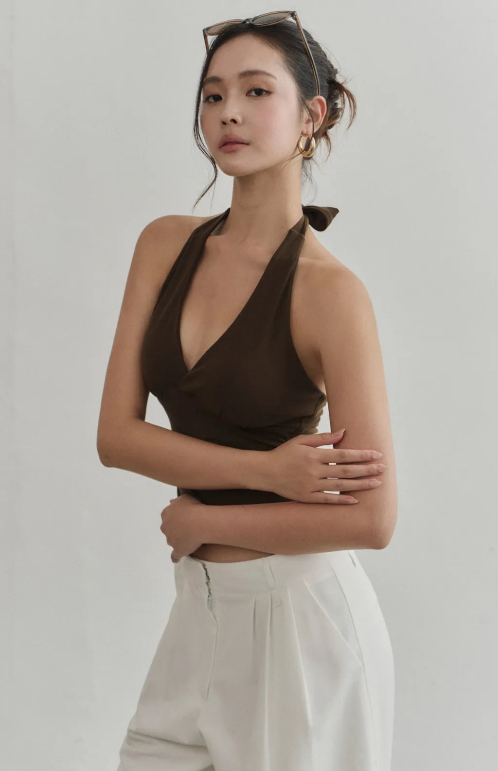 Ruched Plunge Tie-Halter Bra Top<br/>抓皺交叉V領綁帶Bra Top