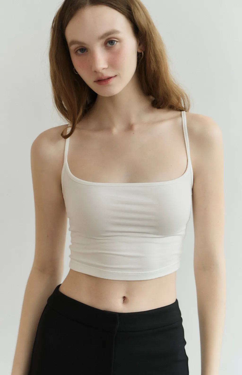 Barely-There Scoop-Neck Cami Bra Top<br/>輕裸完美U領細肩Bra Top