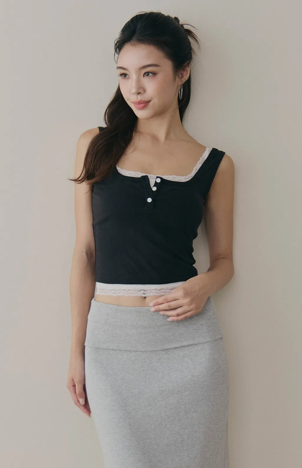 Tencel Layered Lace-Trim Henley Bra Top<br/>天絲假兩件蕾絲可開釦Bra Top