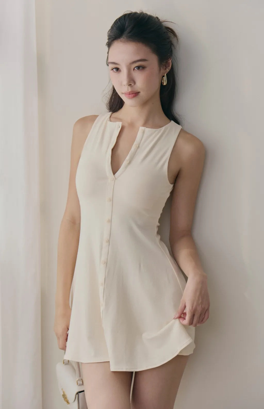 Knit Button-Front A-Line Bra Dress<br/>針織削肩可開釦A字Bra Dress