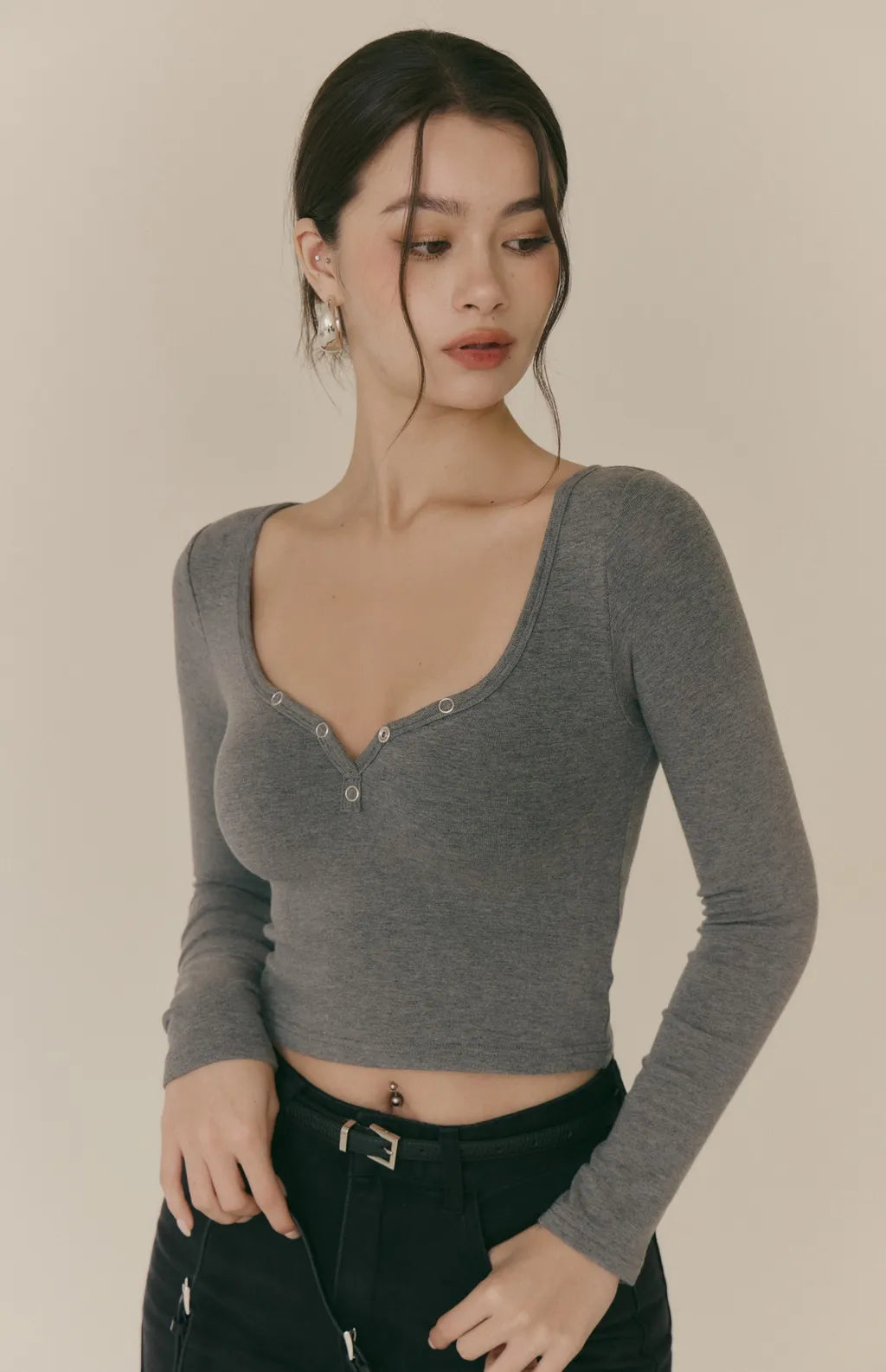 Cozy Wool-Blend Heart Shape Long-Sleeve Bra Top<br/>羊毛暖絨桃心領排釦長袖Bra Top