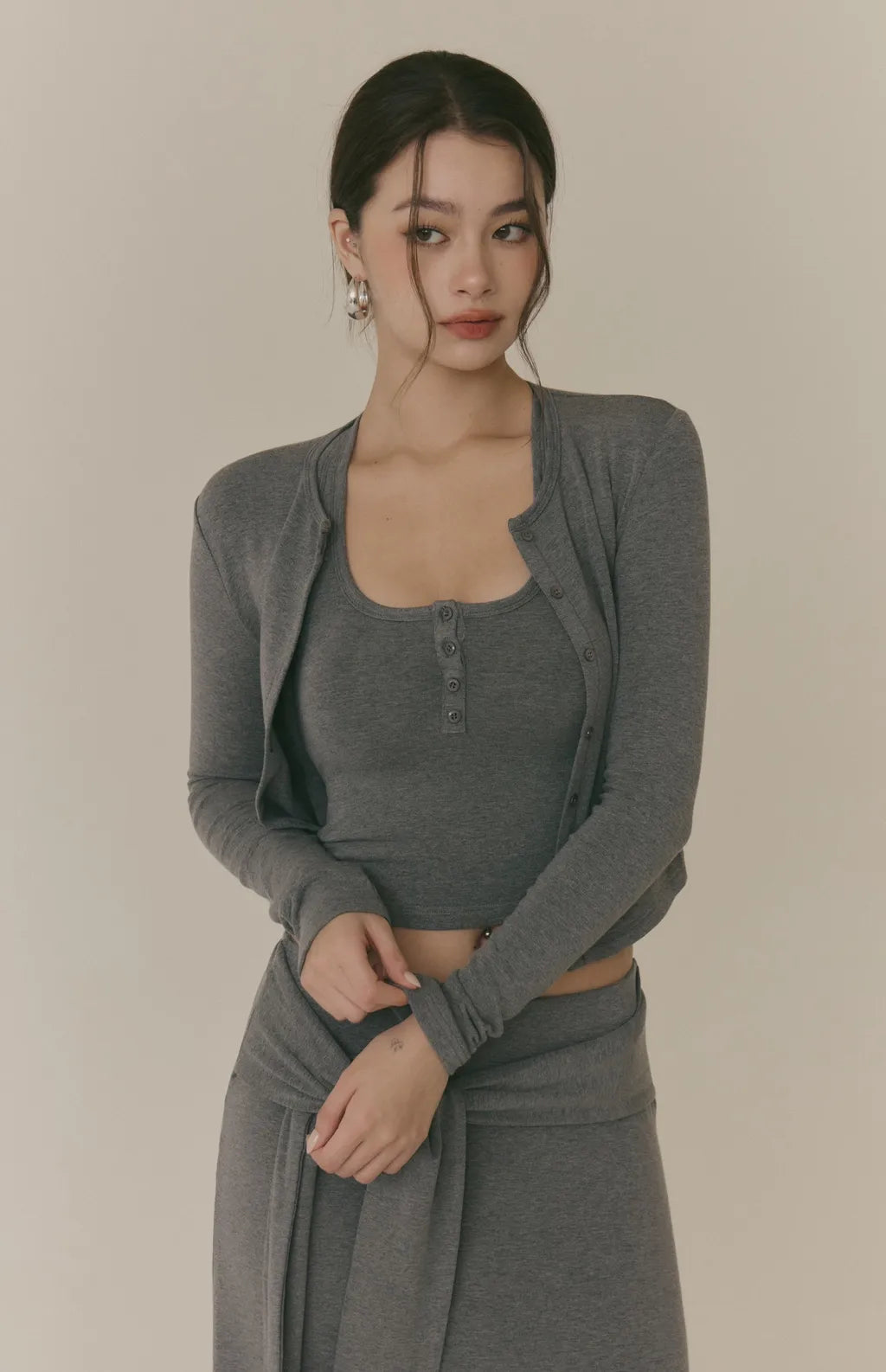 Cozy Wool-Blend Square Neck Button Bra Top<br/>羊毛暖絨方領開釦Bra Top