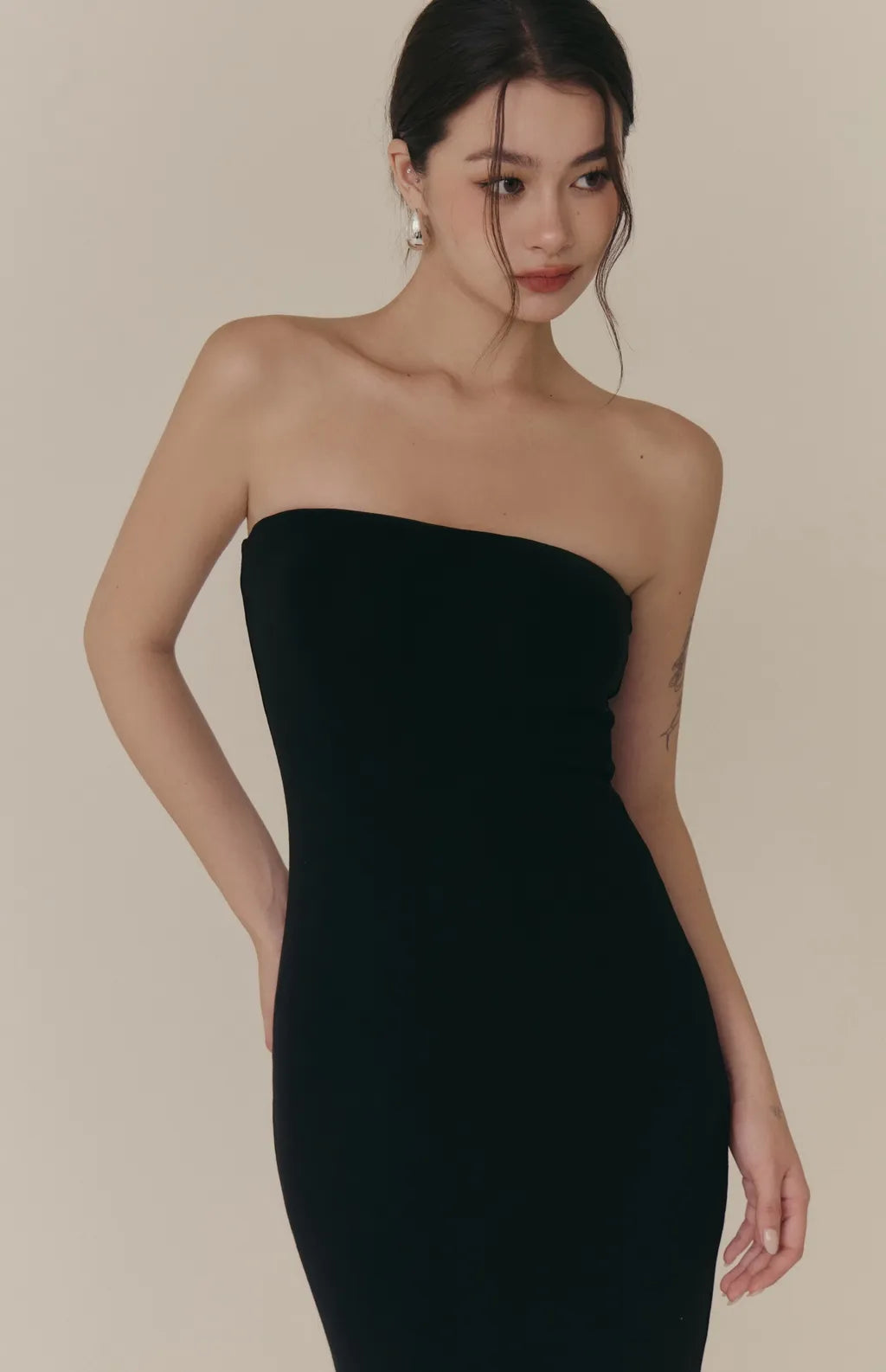 Cozy Wool-Blend Strapless Fishtail Bra Dress<br/>羊毛暖絨平口魚尾Bra Dress