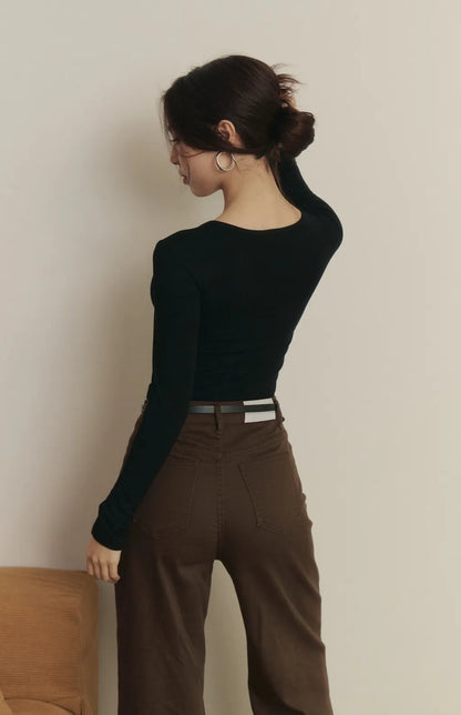 Ring-Button Long-Sleeve Bra Top<br/>心機開釦鏤空磨毛長袖Bra Top