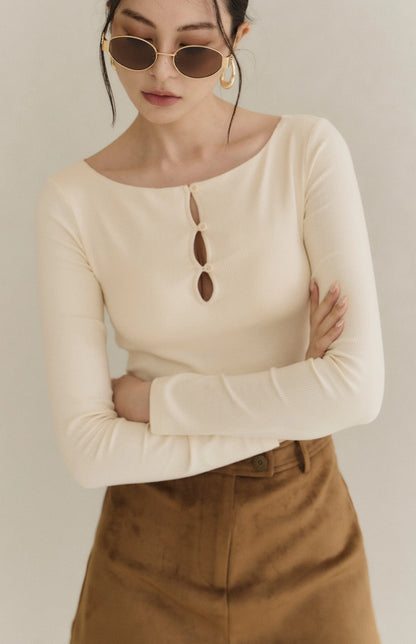 Boat-Neck Cutout Ribbed Bra Top<br/>船型領鏤空坑條長袖Bra Top