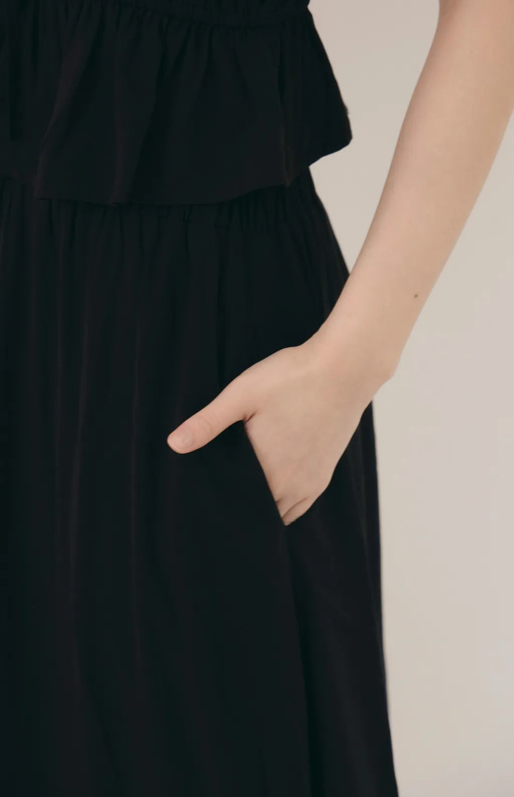French Tiered Ruffle Flowy Maxi Skirt<br/>法式荷葉飄逸感長裙