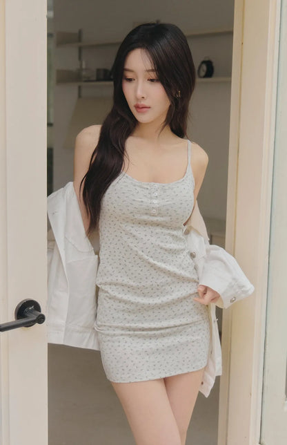 French Ditsy Floral U-Neck Button Mini Bra Dress<br/>法式碎花U領開釦Bra Dress