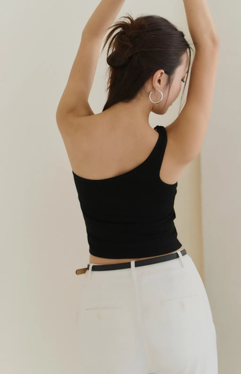 One-Shoulder Ring Bra Top<br/>單肩鏤空扣環Bra Top