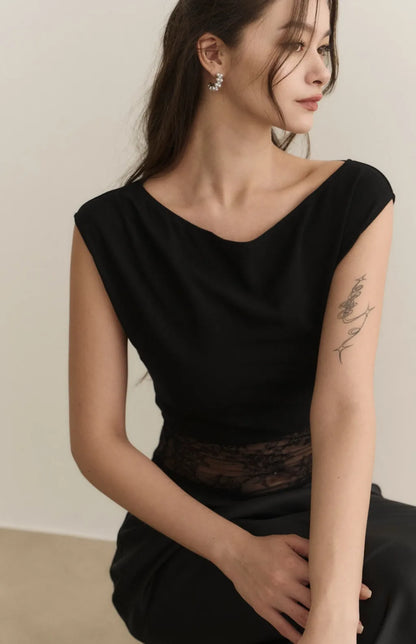 Asymmetric Lace Panel Bra Top<br/>斜領露肩拼接蕾絲Bra Top