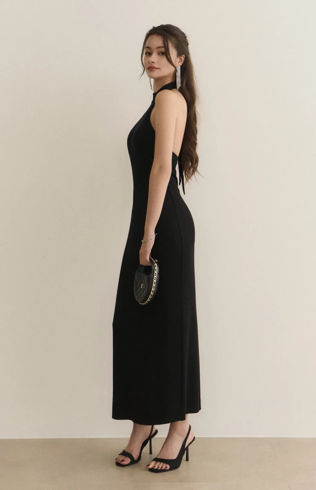 French Halter High-Neck Tie Bra Dress<br/>法式高領削肩綁帶修身Bra Dress