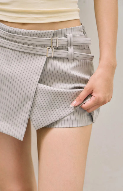 Pinstripe Double Belt Mini Skort<br/>雙腰帶條紋西裝褲裙