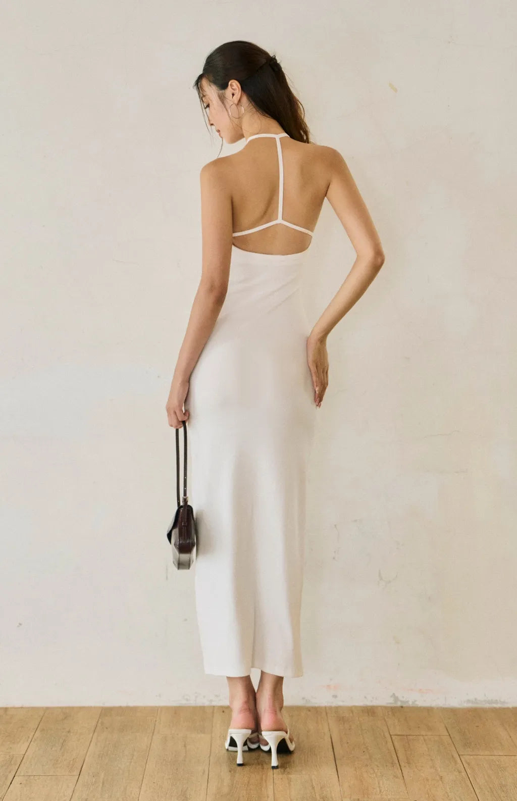 Halter Neck Crisscross Back Bra Dress<br/>美式削肩工字美背修身Bra Dress